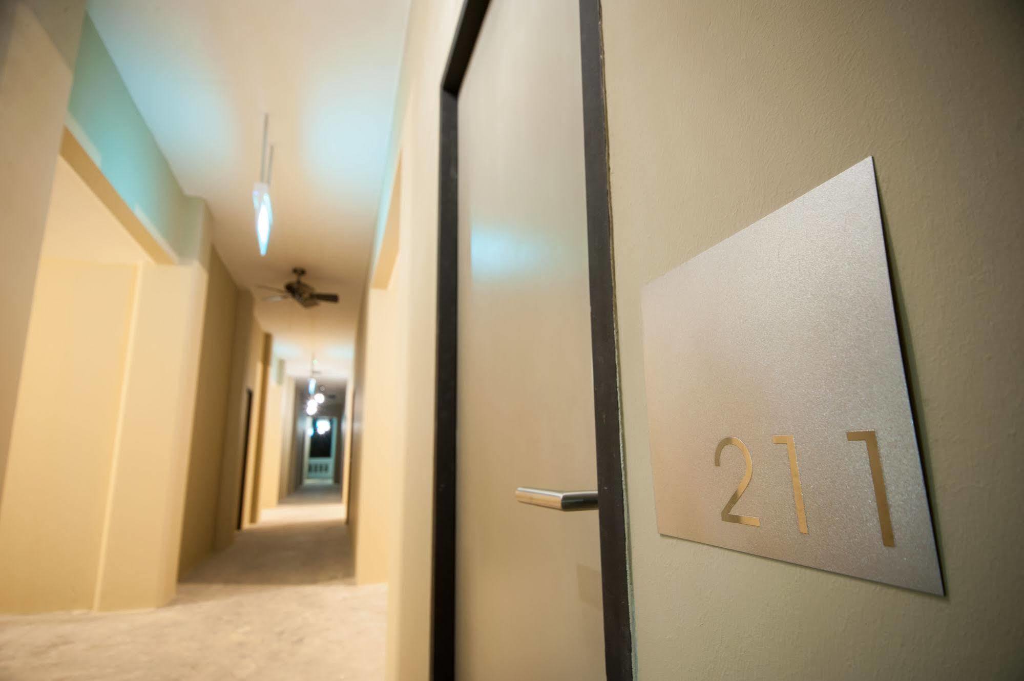 Raintr33 Hotel Singapore Exterior photo